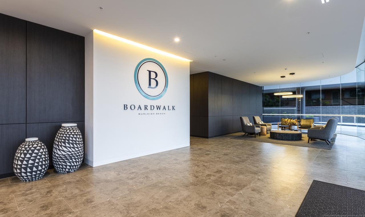 Boardwalk Burleigh Beach - Official Guldkusten Exteriör bild